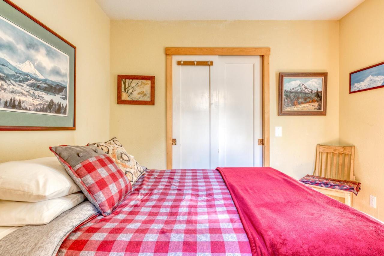 Wildwood Cabin Welches Екстериор снимка